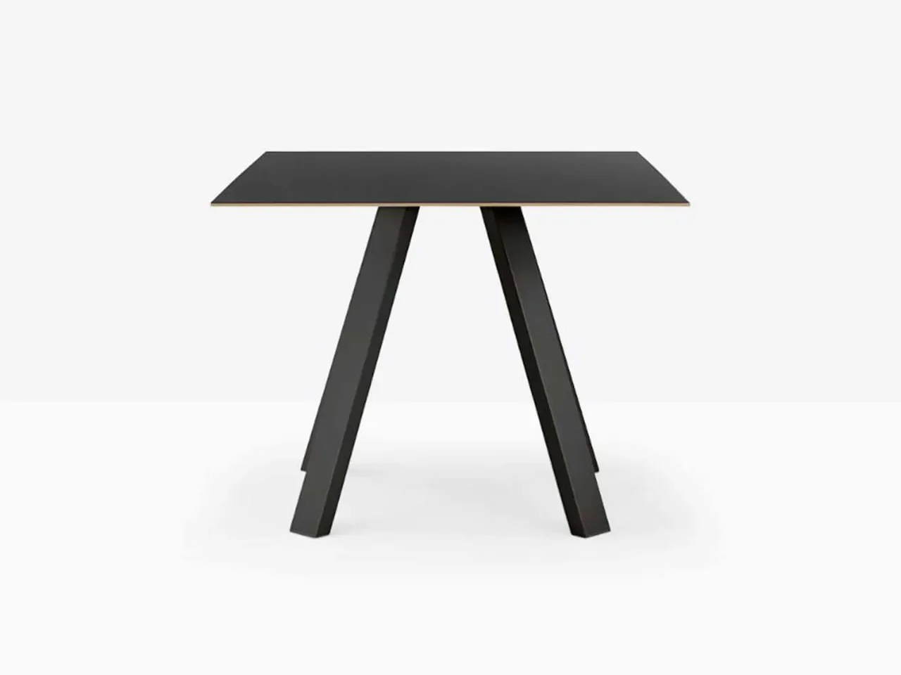 Arki-Table - Outdoor 139x139 - v5