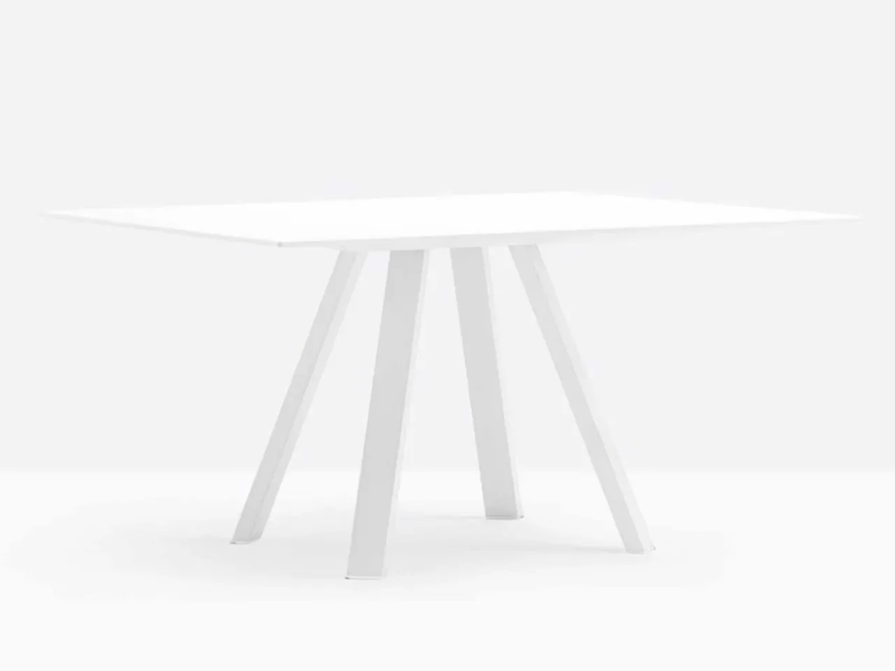 Arki-Table - Outdoor 139x139 - v1